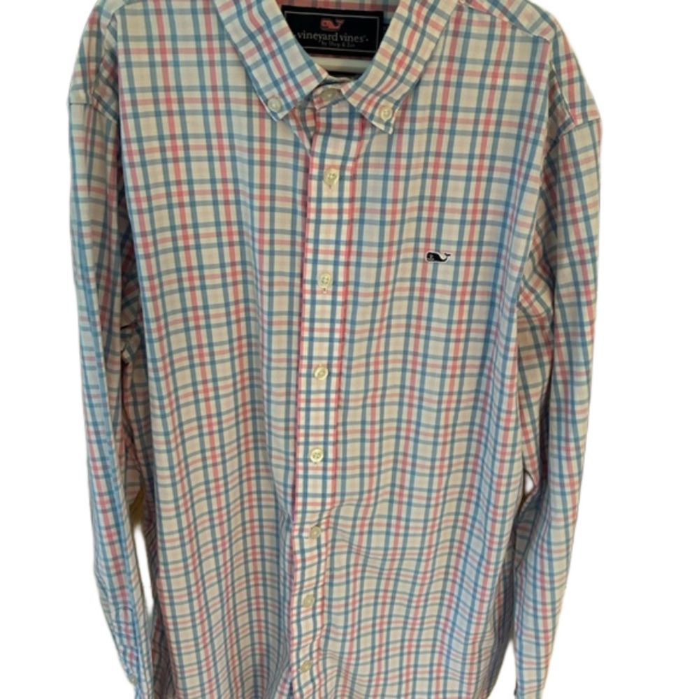 🐳Vineyard Vines button down, plaid long-sleeved shirt, size XL🐳